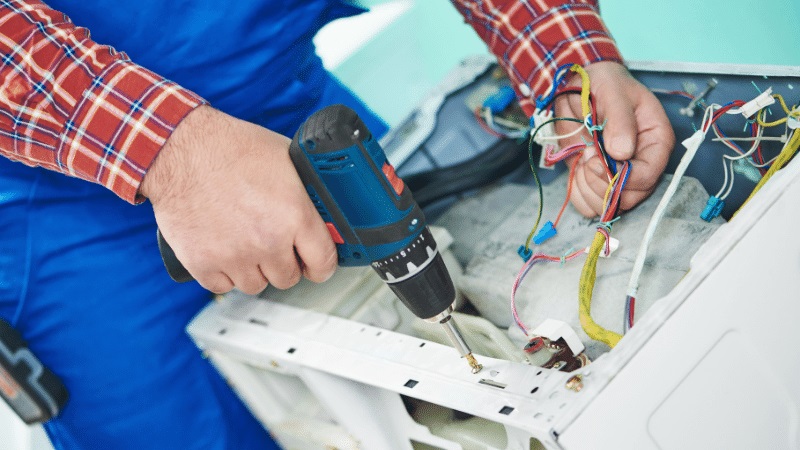 Yenimahalle Termoteknik Termoteknik çamaşır makinesi kart tamiri – Su almama arızası orijinal parça ile giderildi. - Teknik servis örneği